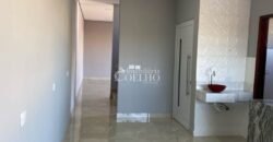 VENDE-SE CASA- OURO VERDE