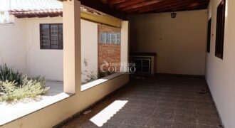 VENDE-SE CASA- PARQUE DAS ORQUÍDEAS