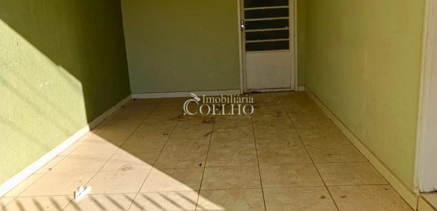 VENDE-SE CASA – CENTRO