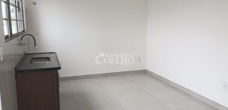CASA- PRÓXIMO A MADEREIRA NEHEMY
