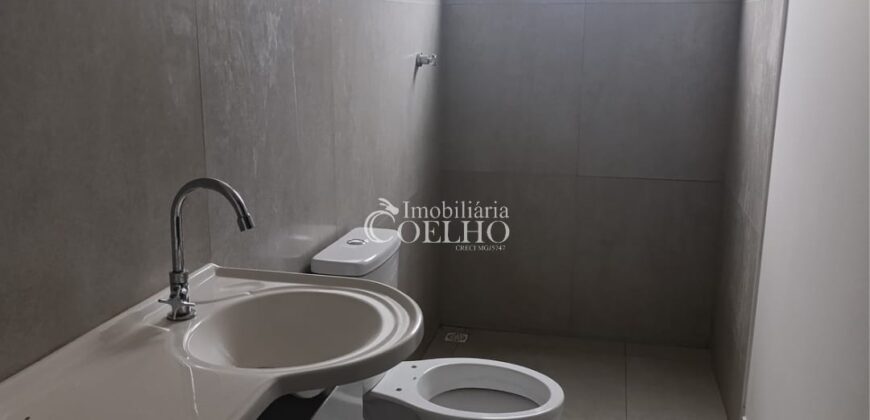 CASA- PRÓXIMO A MADEREIRA NEHEMY