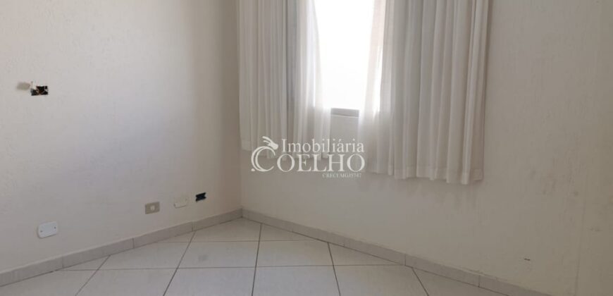 VENDE-SE CASA- CENTRO DE GUAXUPÉ, PROXÍMO A PRAÇA DOS ESTUDANTES