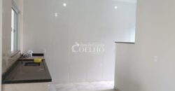 ALUGA-SE CASA OURO VERDE