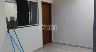 ALUGA-SE CASA OURO VERDE