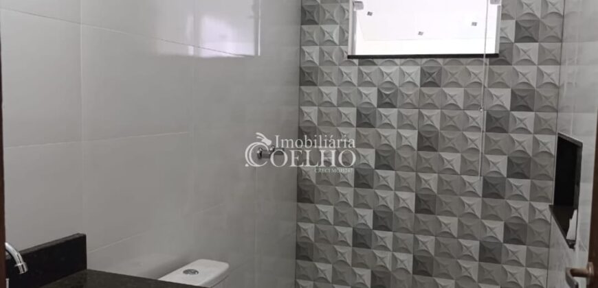 ALUGA-SE CASA OURO VERDE