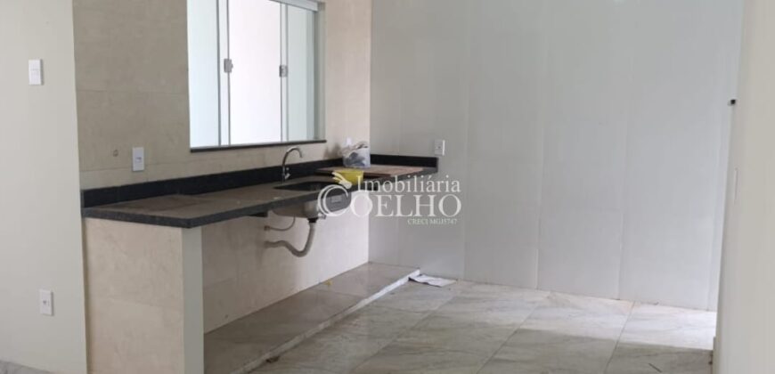 ALUGA-SE CASA OURO VERDE