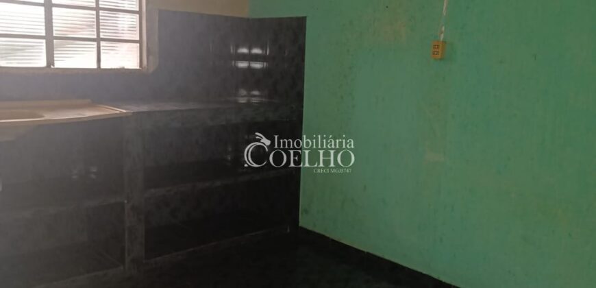 ALUGA-SE CASA – PROX. AV. FELIPE ELIAS ZEITUNE