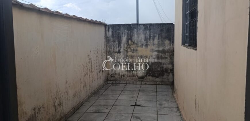 CASA À VENDA – PARQUE DOS MUNICÍPIOS 2