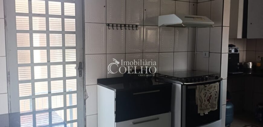 CASA À VENDA – PARQUE DOS MUNICÍPIOS 2