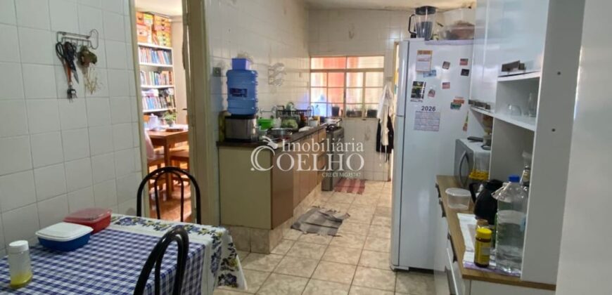 CASA À VENDA – CATETOS