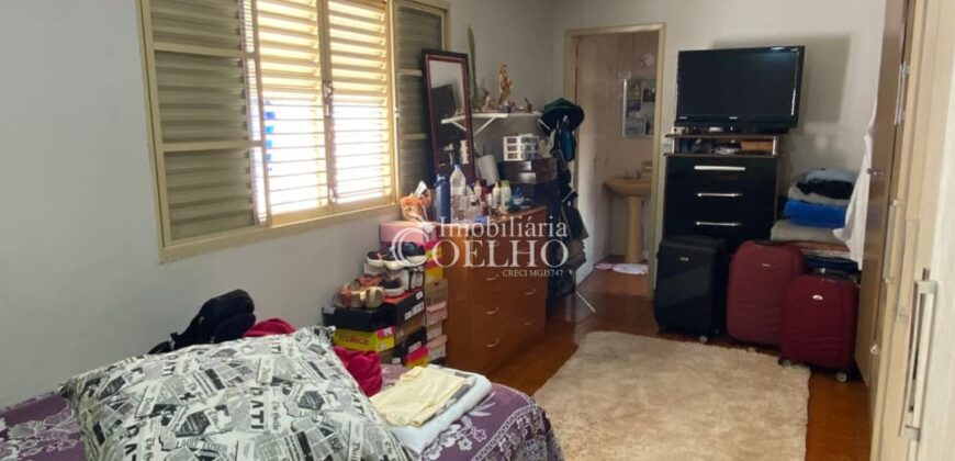 CASA À VENDA – CATETOS