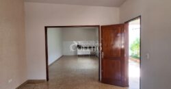 CASA À VENDA – PARQUE DAS ORQUIDEAS