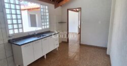 CASA À VENDA – PARQUE DAS ORQUIDEAS