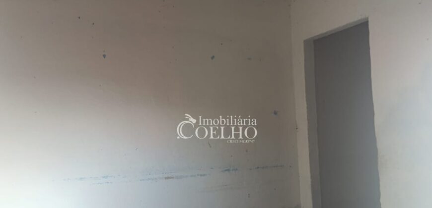 CASA COM PONTO COMERCIAL À VENDA – NOVO HORIZONTE