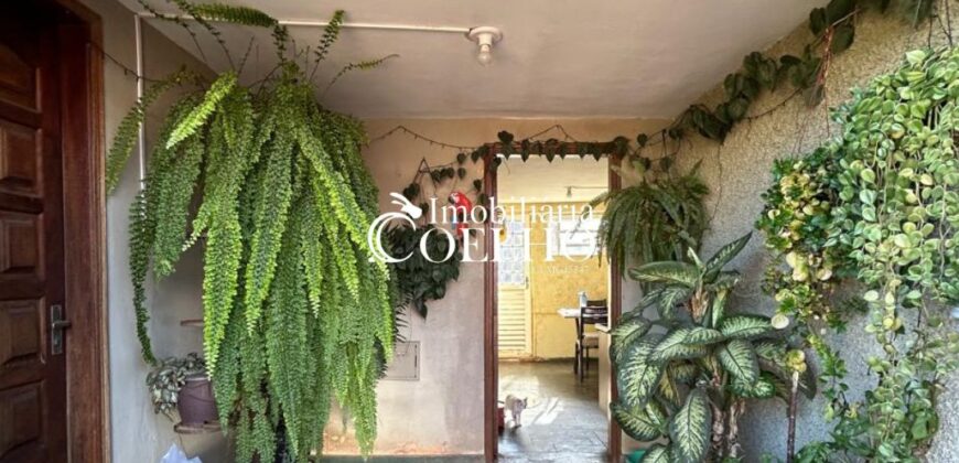 CASA À VENDA-COLMEIA