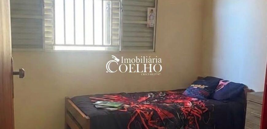CASA À VENDA-NOVA FLORESTA