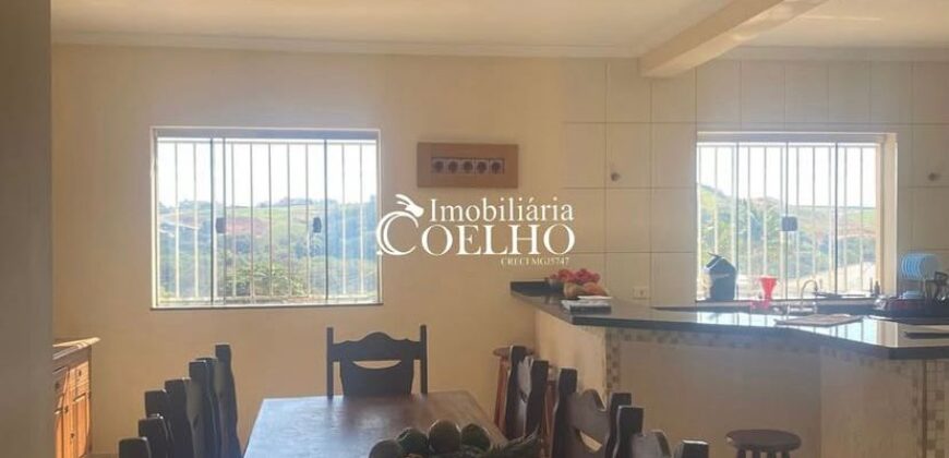 CASA À VENDA-NOVA FLORESTA
