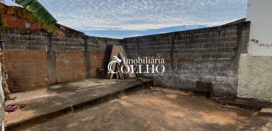 CASA À VENDA-BANDEIRANTES