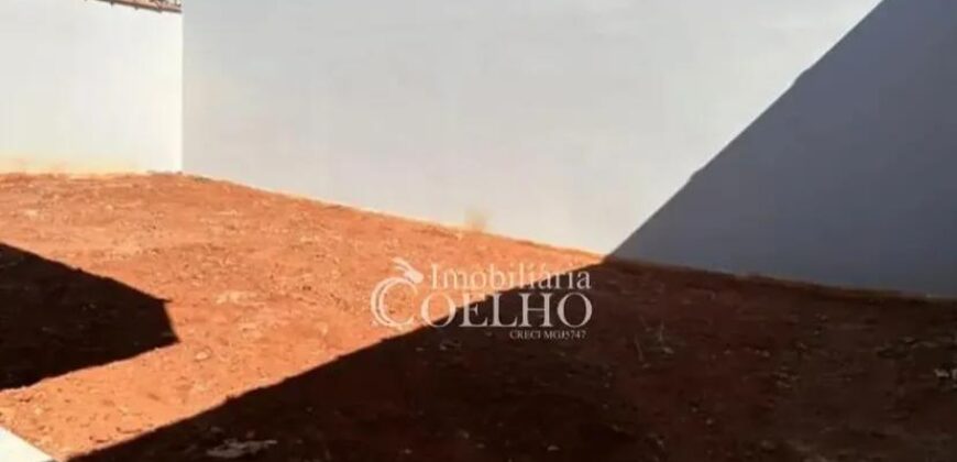 CASA À VENDA-JARDIM OURO VERDE