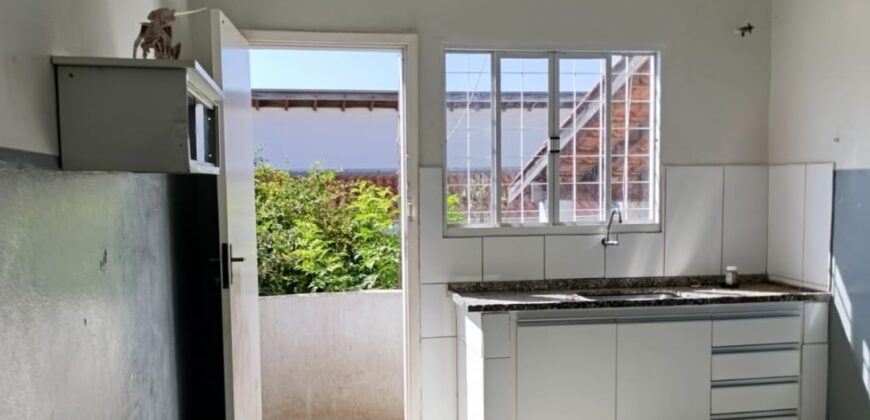 CASA À VENDA-CENTRO