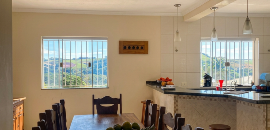 CASA À VENDA-NOVA FLORESTA