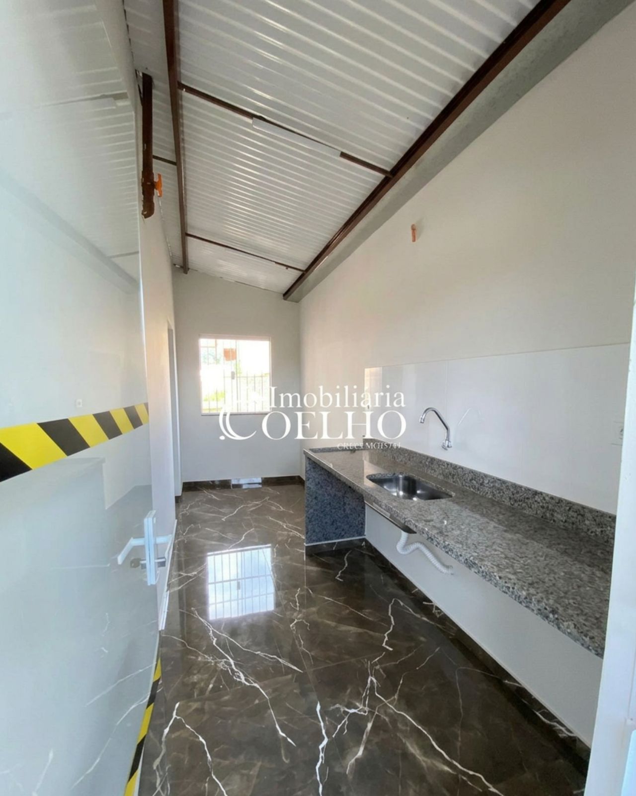 BARRACÃO PARA LOCAÇÃO-PRÓXIMO AO ANEL VIÁRIO