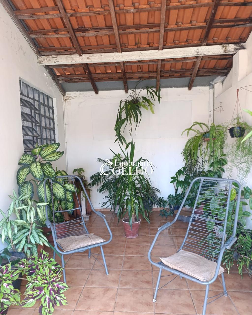 CASA À VENDA-PARQUE DO LAGO
