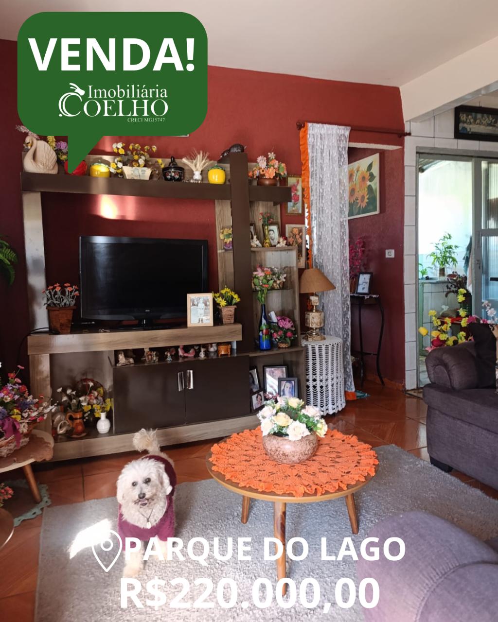 CASA À VENDA-PARQUE DO LAGO