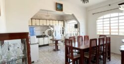 CASA À VENDA-VILA MAGALHÃES