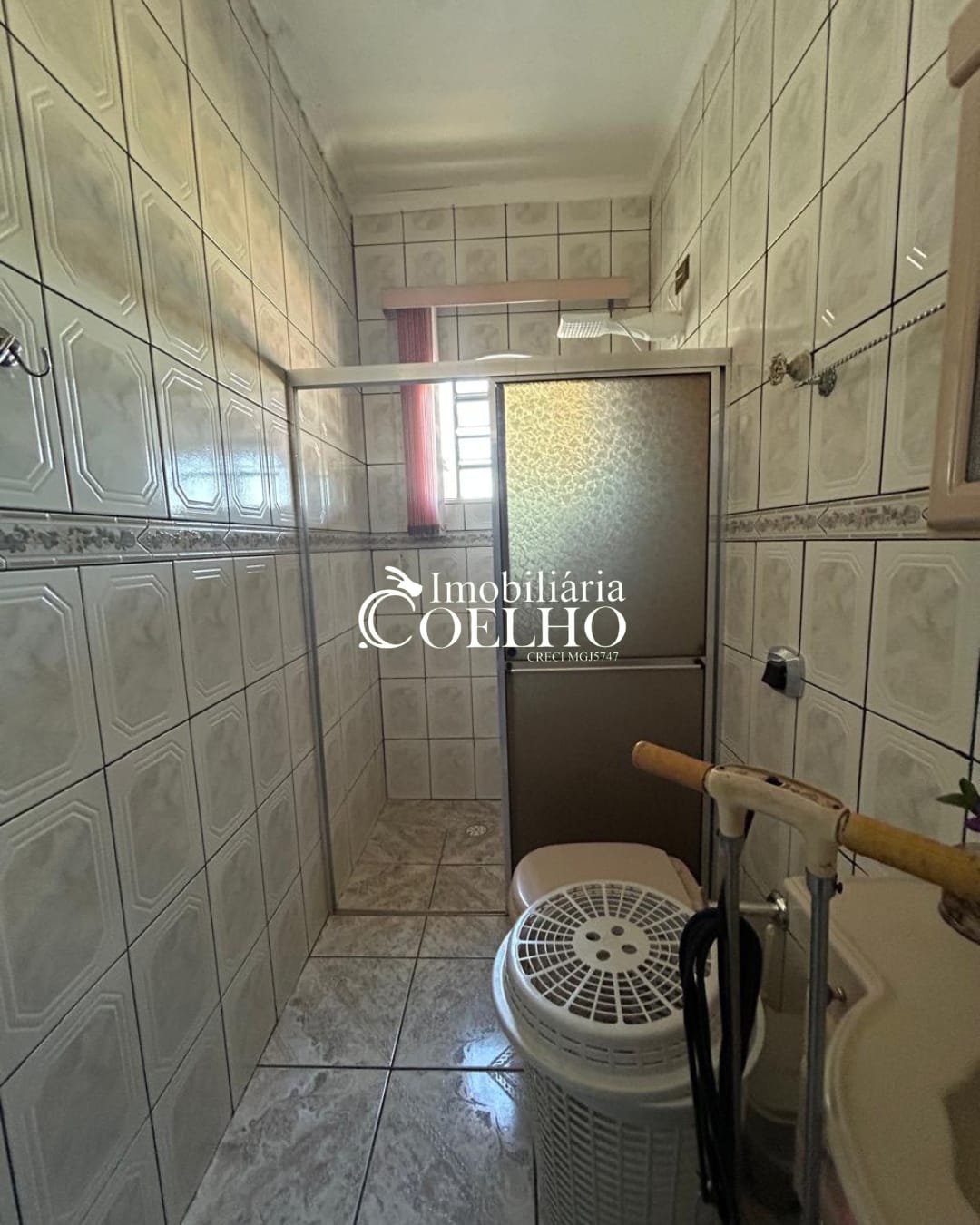 CASA À VENDA-VILA MAGALHÃES