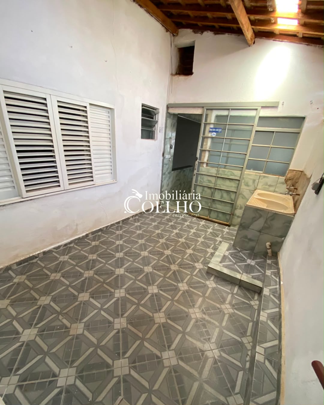 CASA PARA LOCAÇÃO-COLMEIA II
