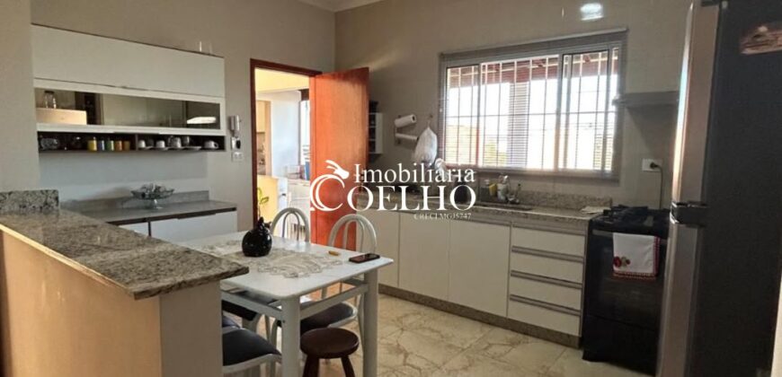 CASA À VENDA – JARDIM DOS YPES