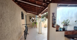 CASA À VENDA – PARQUE DAS ORQUÍDEAS