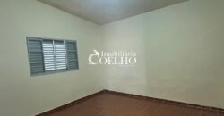 CASA À VENDA – PARQUE DOS MUNICÍPIOS 01