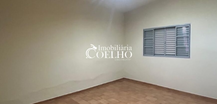 CASA À VENDA – PARQUE DOS MUNICÍPIOS 01