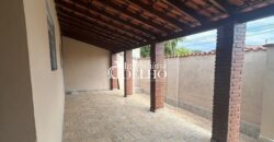 CASA À VENDA – PARQUE DOS MUNICÍPIOS 01